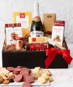Christmas classic gourmet gift box with Martinelli's apple cider